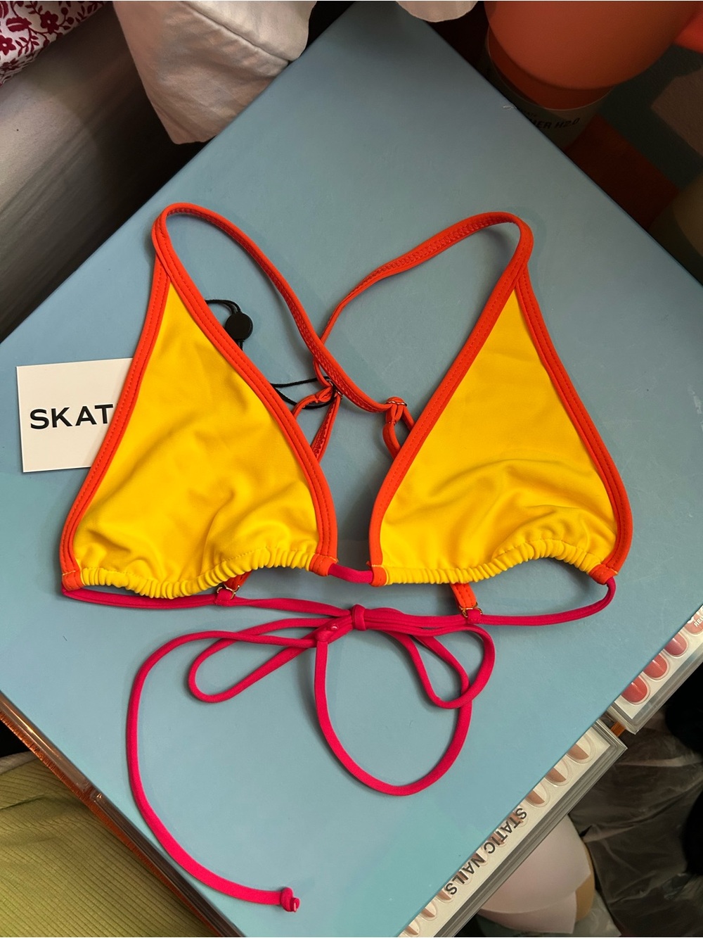 Skatie bikini top 🩷💛🧡